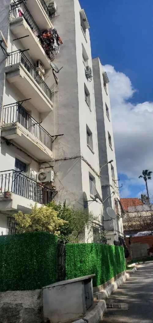 Location Appartement F4 Alger Bir mourad rais
