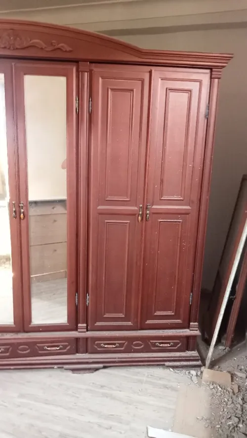 Vent chambre à coucher très peu servi compléte +living salon divers meubles en plus