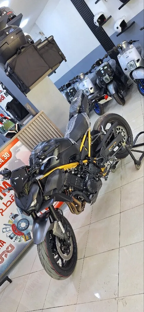 Kawazaki Z900 2026
