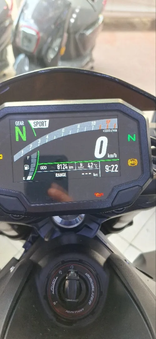 Kawazaki Z900 2025