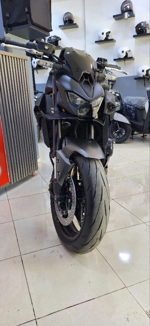 Kawazaki Z900 2026