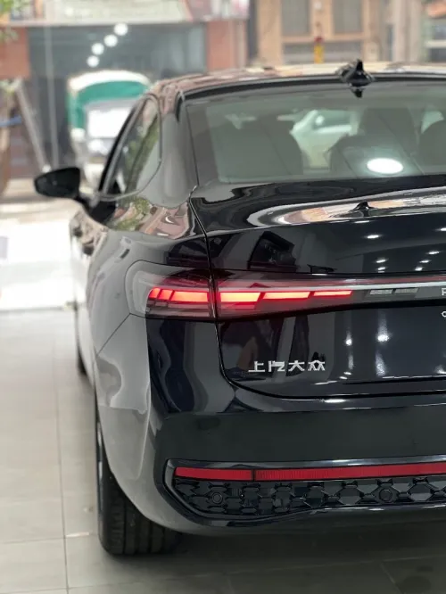 Volkswagen Passat 2025 Pro