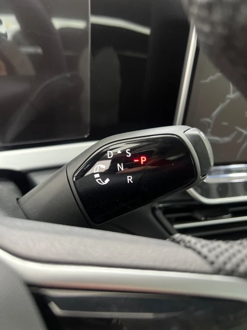 Volkswagen Passat 2025 Pro