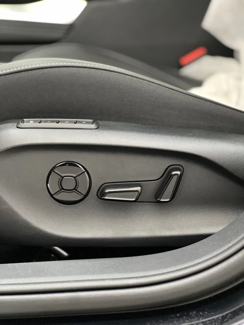 Volkswagen Passat 2025 Pro