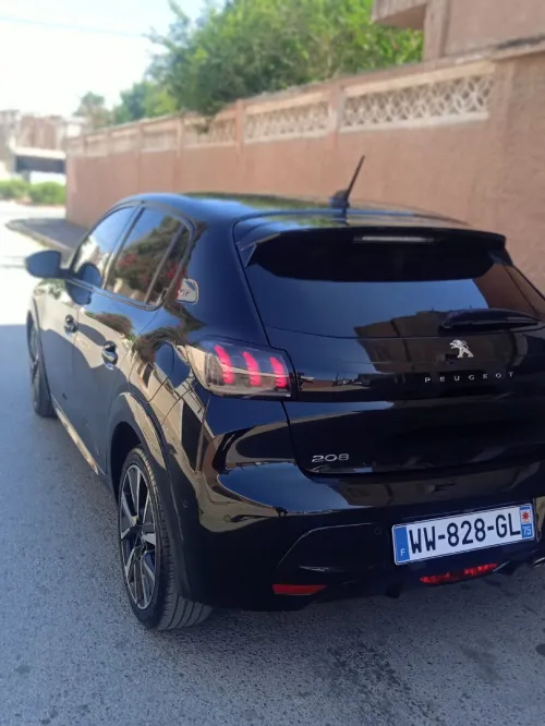 Peugeot 208 2023 GT