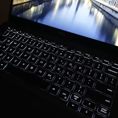 Laptop DELL Latitude 5300 tactile    
