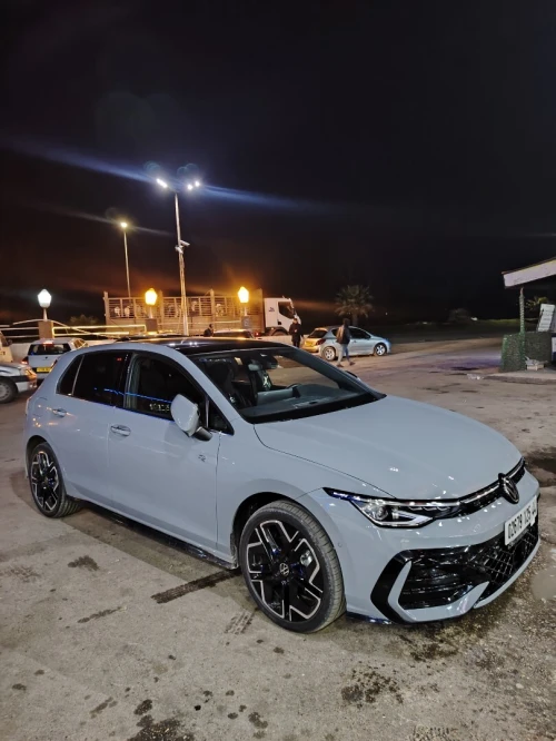 Volkswagen Golf 8 2025 R-Line
