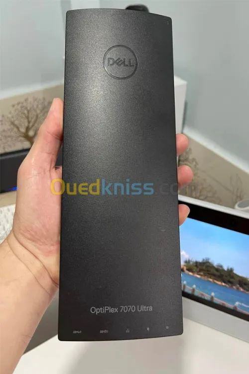 DELL OptiPlex 7070 ultra 24"  Core i5 i5-8365U 8 Go DDR4-SDRAM 256 Go SSD