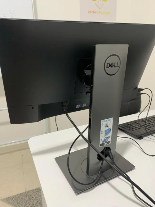 DELL OptiPlex 7070 ultra 24"  Core i5 i5-8365U 8 Go DDR4-SDRAM 256 Go SSD