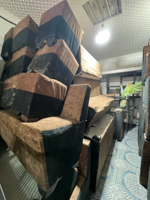 Fauteuil Restaurant Fast-Food Occasion Chaise Confortable pour Snack / Café  كرسي فوتاي مطعم أو فاست فود مستعمل بحالة جيدة