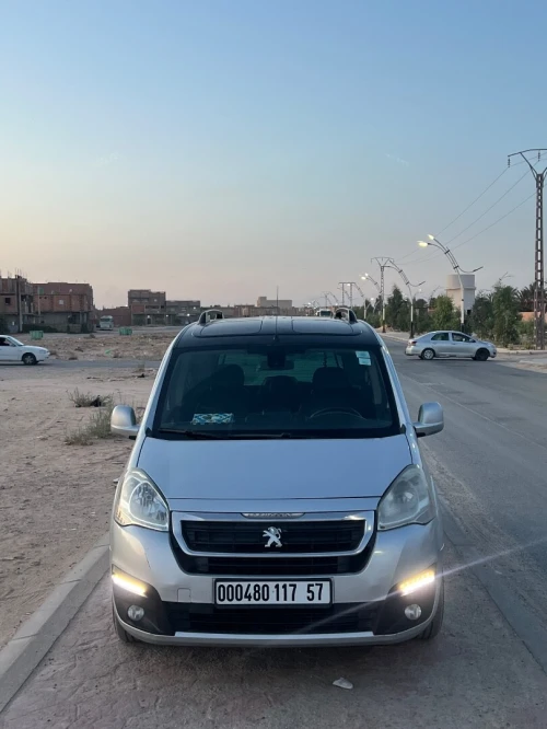 Peugeot Partner 2017 Tepee Allure 