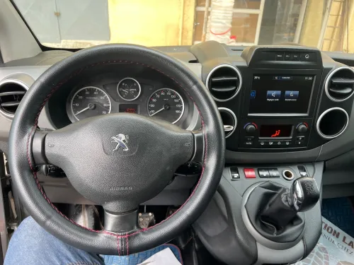 Peugeot Partner 2017 Tepee Allure 