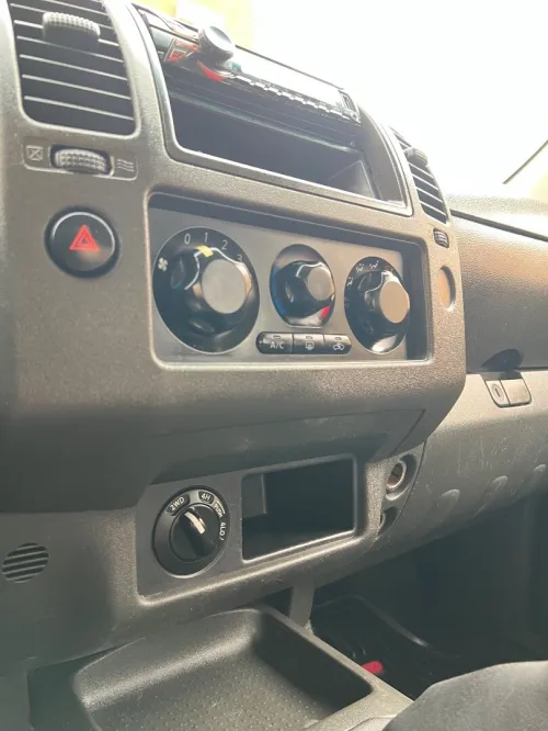 Nissan Navara 2014 Elegance 4x4