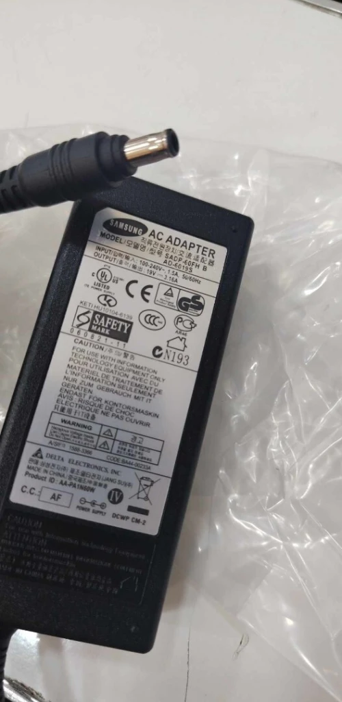Plusieurs modèles de chargeurs pc portable #Dell #Acer #Asus #Lenovo #thinkpad #Asus بيع شارجور بيسي