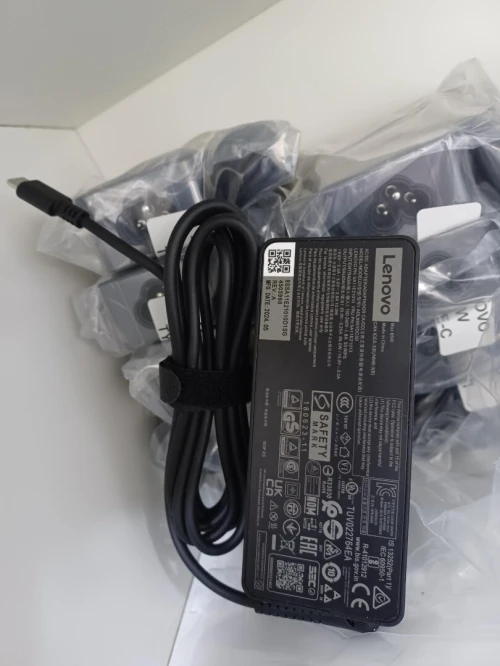 Chargeur pc portable Lenovo ThnikPad type c 65w usb c