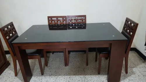 Table de salle à manger
