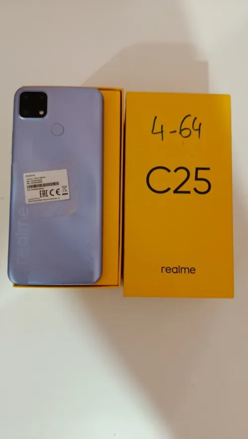 Realme C25