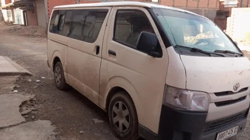 HIACE TOYOTA HIACE 2015