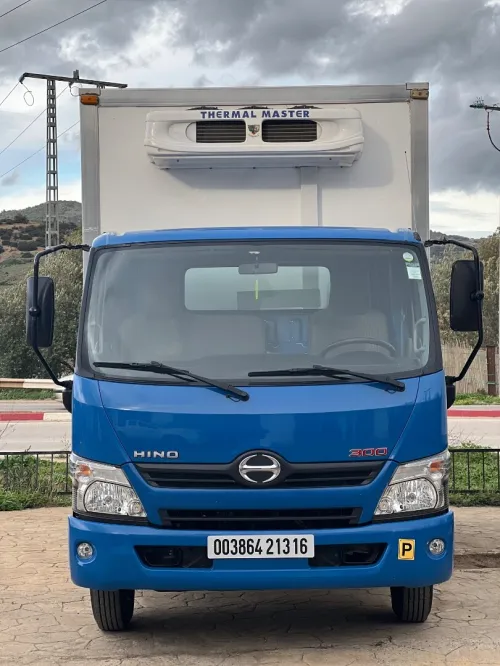 HINO HINO 711 2013