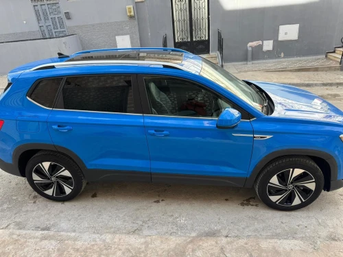 Volkswagen Taos 2024 SEL