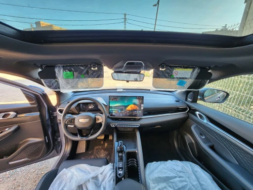 Geely Coolray 2025 