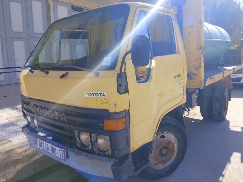 Toyota Bi 1988