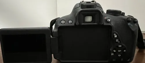 APPAREIL PHOT EOS 700