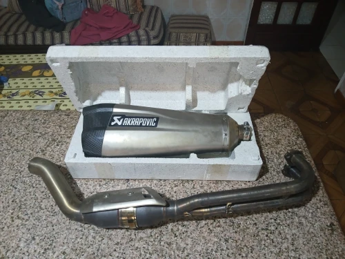 Ligne complète Akrapovic pour T-Max 530.560