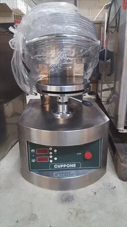 Presse à pizza cuppone importé ITALY