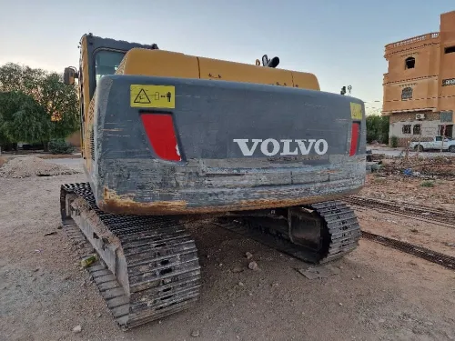 Pelle hydraulique volvo 210