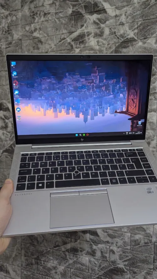 HP EliteBook I7 10 ème 16GB 512 SSD 840 G7