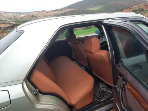 Mercedes 300D 1986 غير محدد