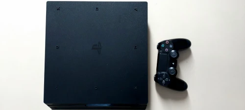 Ps4 pro flashé 1TB