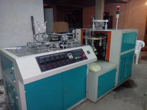 Machine de fabrication du gobelets en papier 3OZ et 7OZ
