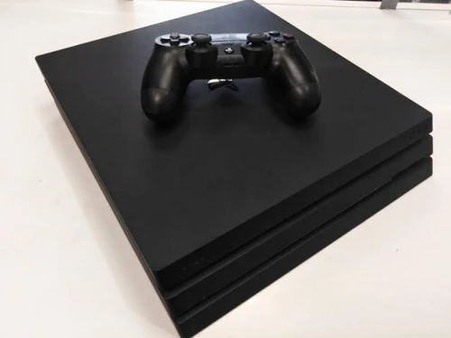 Ps4 pro flachi 1TB with 15 games