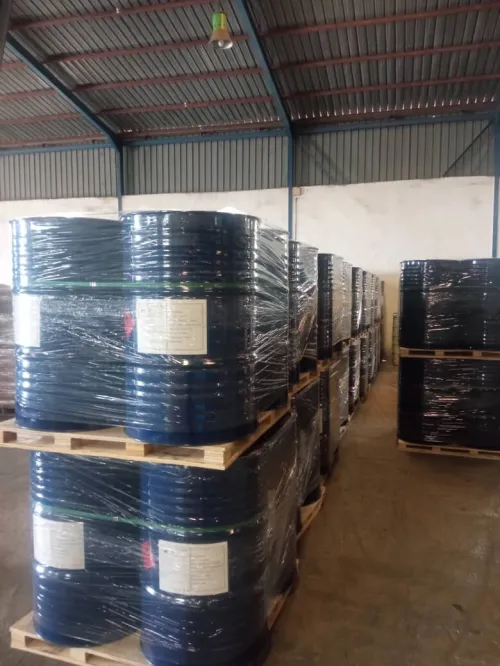 Methyl ethyl ketone et autres solvants
