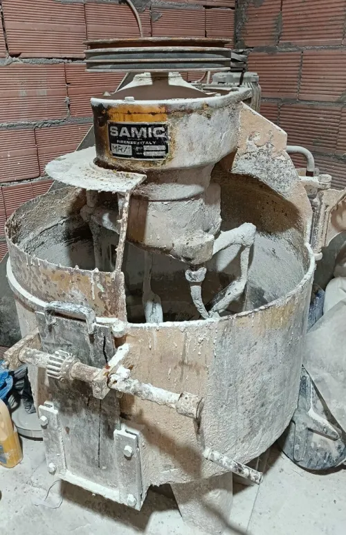 Malaxeur à béton SAMIC - ITALY 