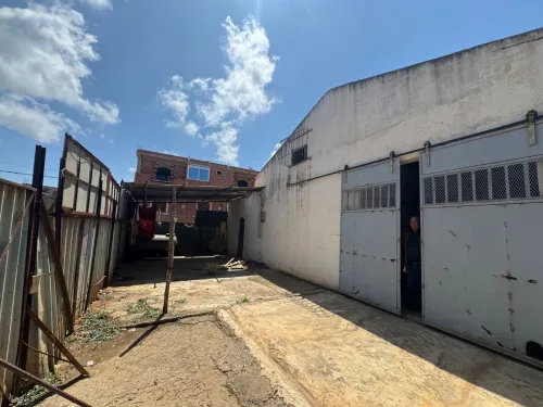 Vente Hangar Chlef Tenes