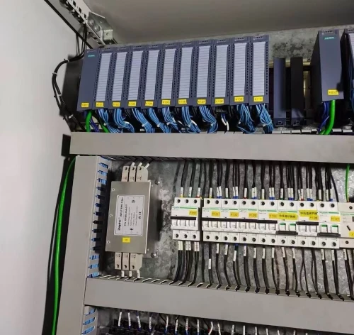 AUTOMATICIEN Automate programmable et variateur de vitesse