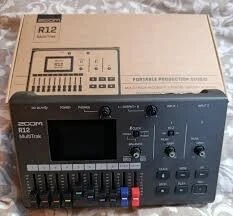 zoom r12 multitrack  Enregistreur multipiste mobile