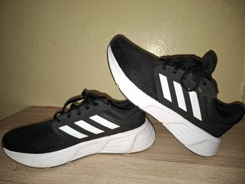 Bassquette ADIDAS originale | Noire 42.5