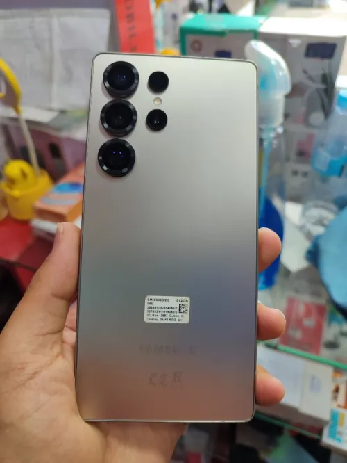 Samsung S25 ultra 512g 2 sim tres bon état