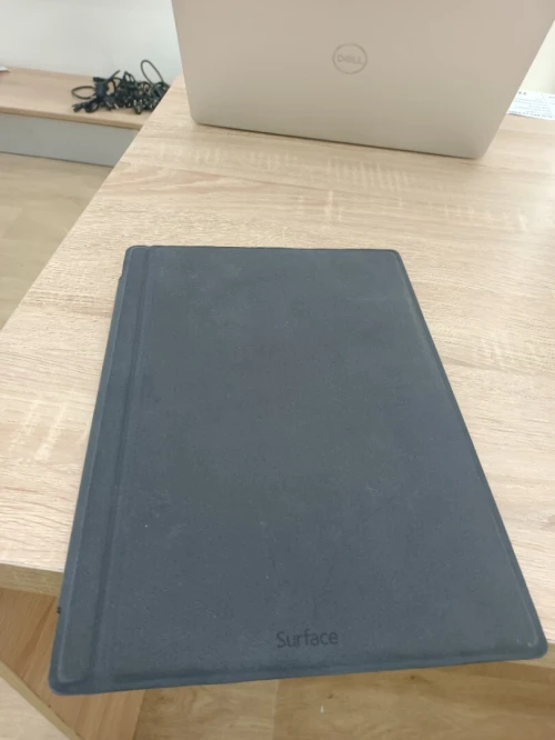 Tablette Microsoft  Surface i3 4/64 Microsoft Surface i3 4/64 état comme neuf