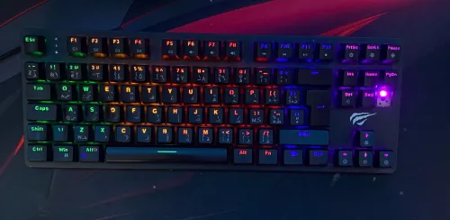 Clavier Mecanique Gaming RGB + Souris Gaming sans fil RGB + Tapis Souris 