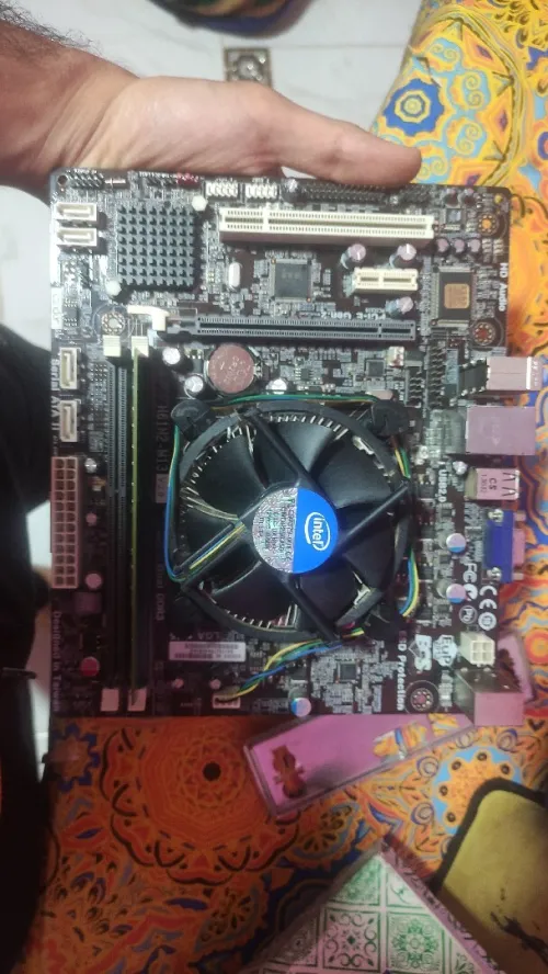 Kit H61 + CPU G1610 + 2gb Ram ddr3