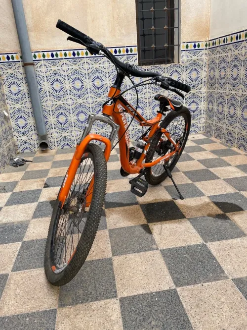Vélo SUPER BAROS 2025