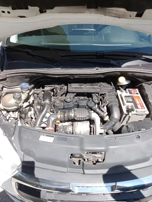 Peugeot 208 2015 208