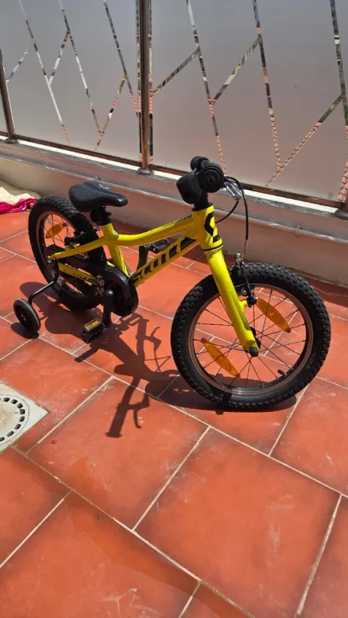 Velo enfant scott 16 pouces