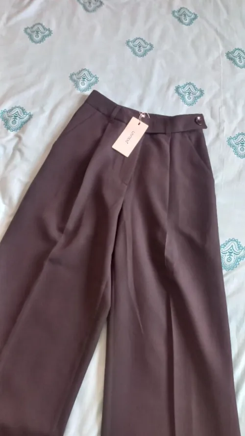 Pantalon carré noir de haute qualité, taille 36  La marque : la faba Neuf 3500 da