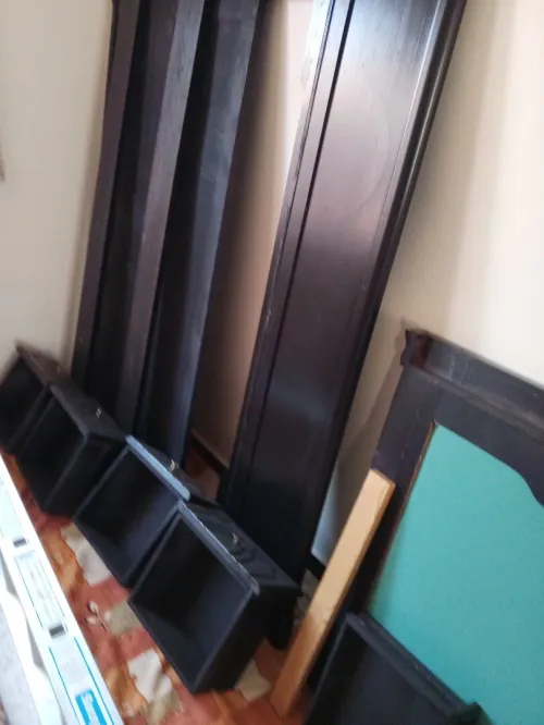 Chambre à coucher noire bois wengee 
